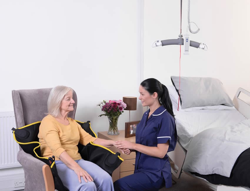 Close-up of the Oxford Sling in action, ensuring patient comfort.
